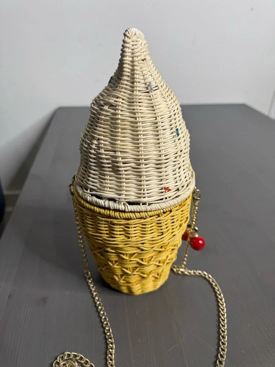 Betsey Johnson Wicker Ice Cream Cone Crossbody Bag Chain Shoulder Sprinkles - Picture 5 of 8